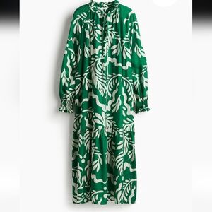 H&M Ruffle-Collar Dress (M)